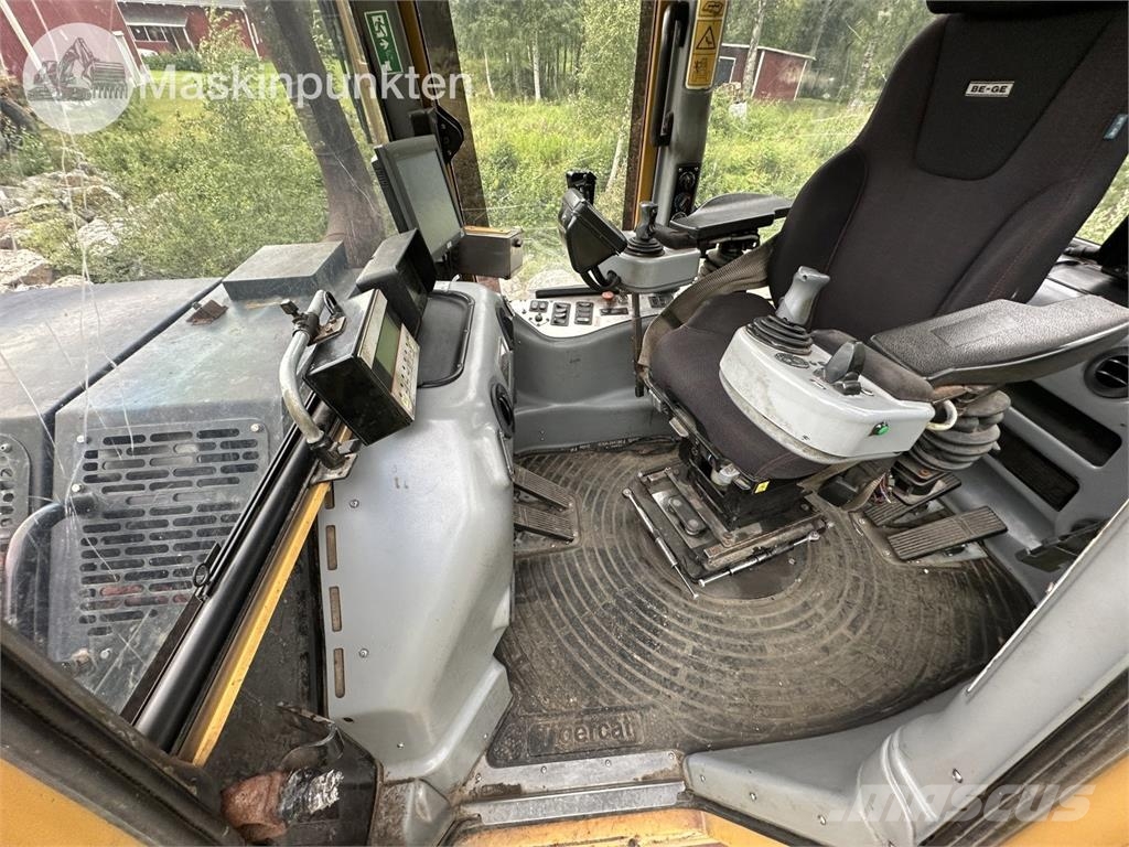 Tigercat 1075C Naudoti miškovežiai (Forvarderiai)