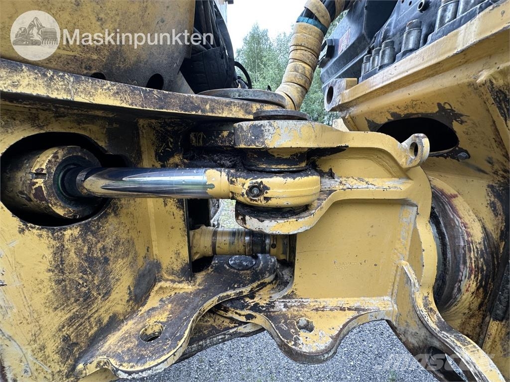 Tigercat 1075C Naudoti miškovežiai (Forvarderiai)