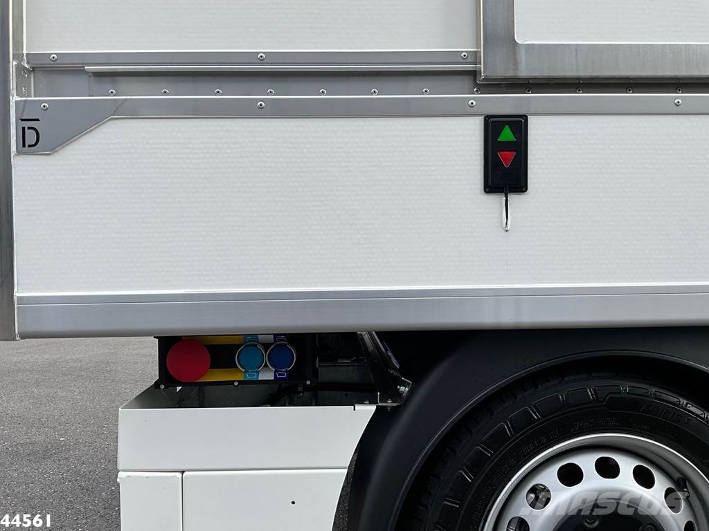 Peugeot E-Expert 100% elektrisch kippende zijlader Müllwagen