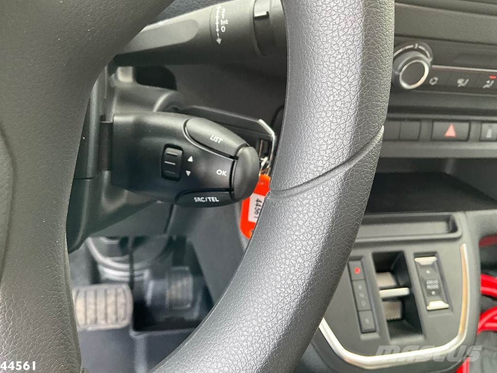 Peugeot E-Expert 100% elektrisch kippende zijlader Müllwagen