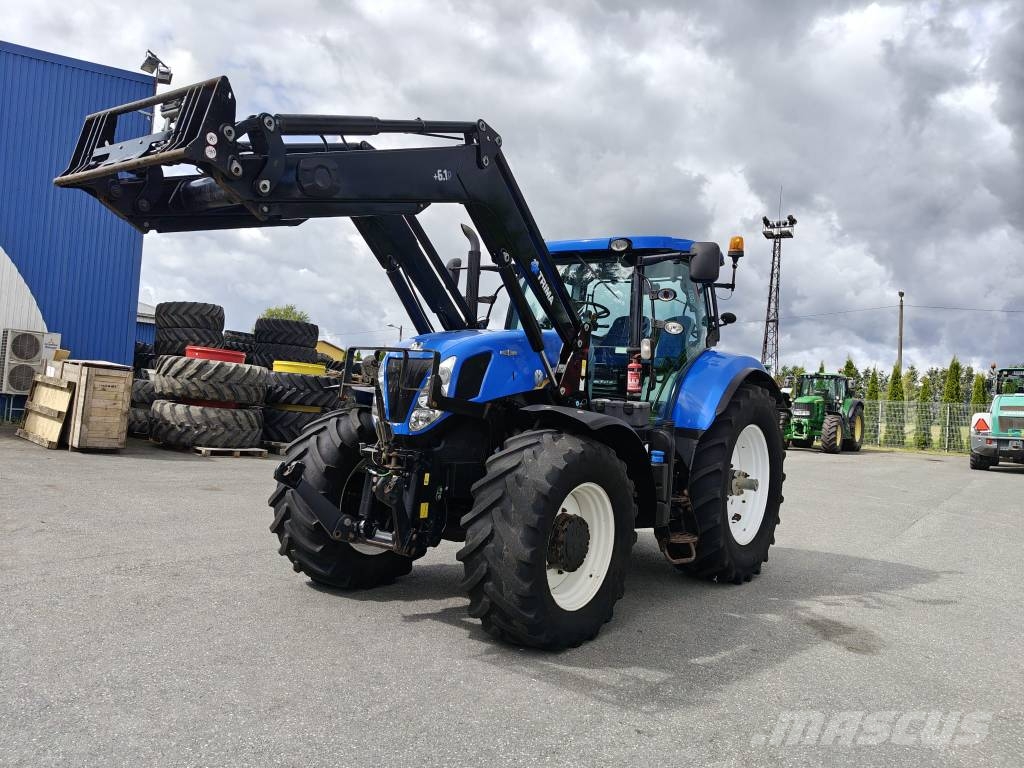 New Holland T 7.235 AC Traktoren
