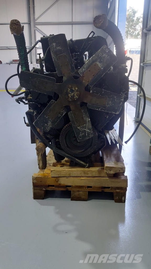 Cummins 903 Motoren