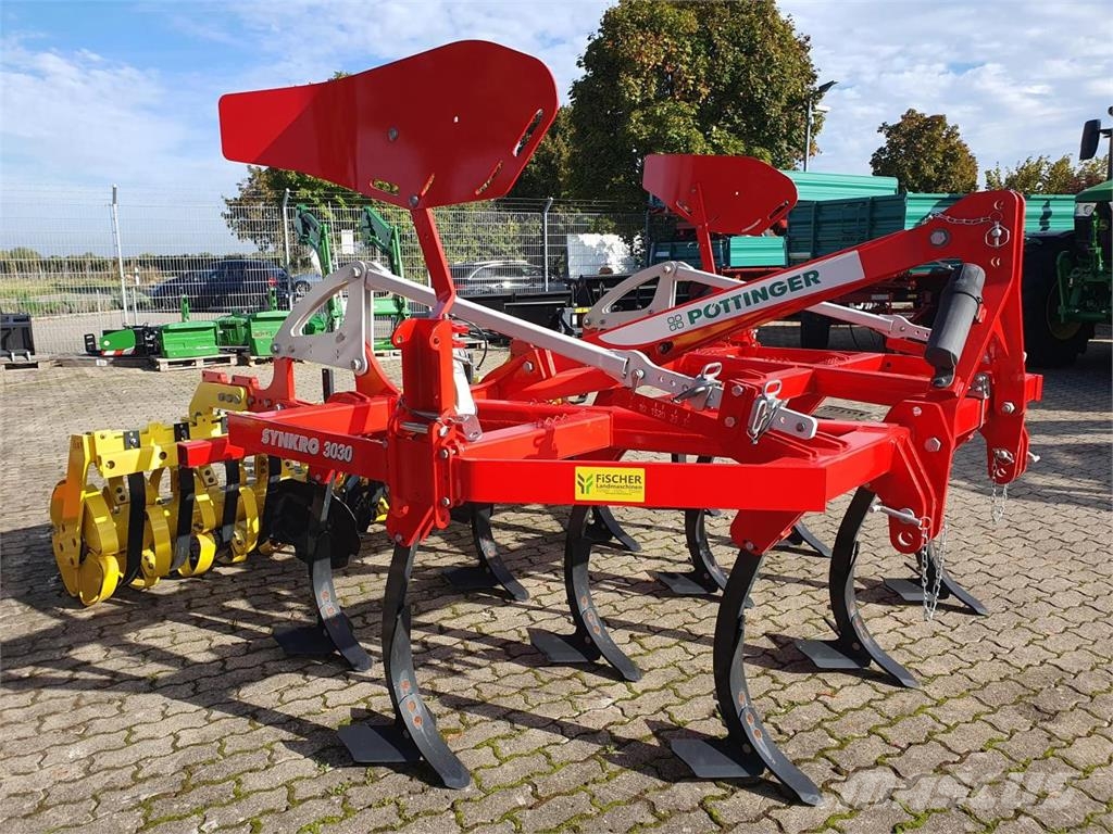 Pöttinger SYNKRO 3030 Cultivators
