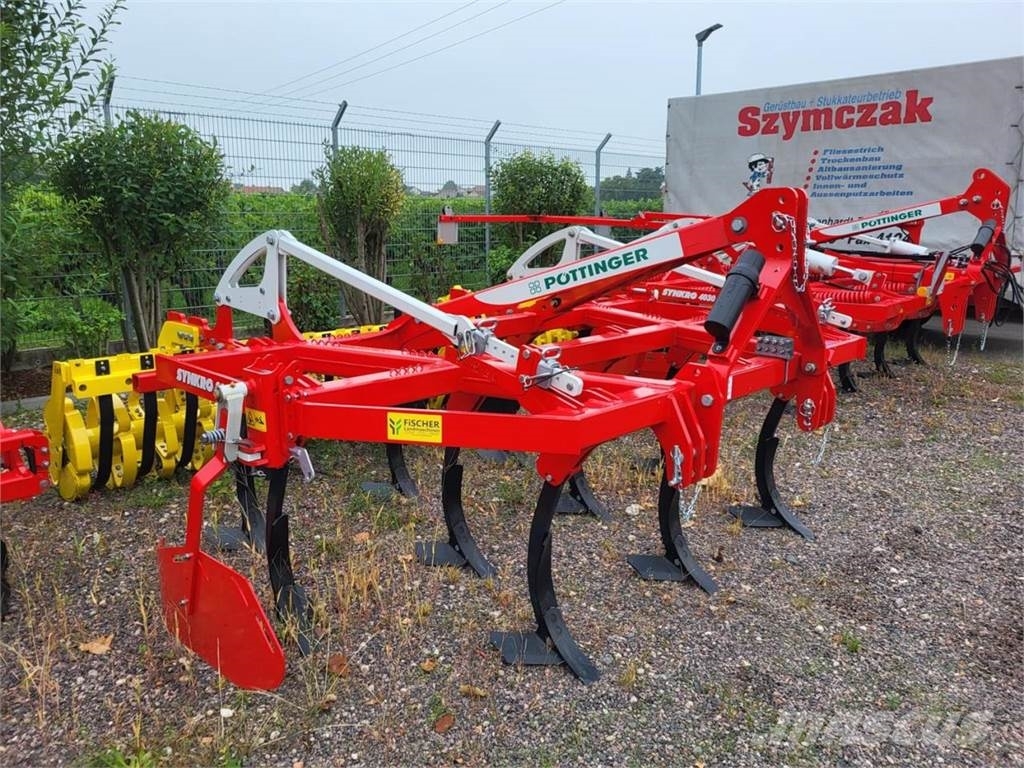 Pöttinger SYNKRO 3030 中耕管理機