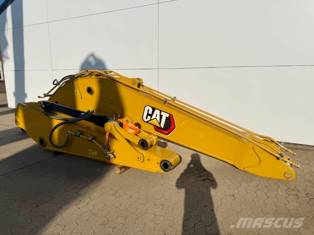 CAT 323 BOOM + STICK (BRAND NEW / Hammer Lines) جرافات عكسية