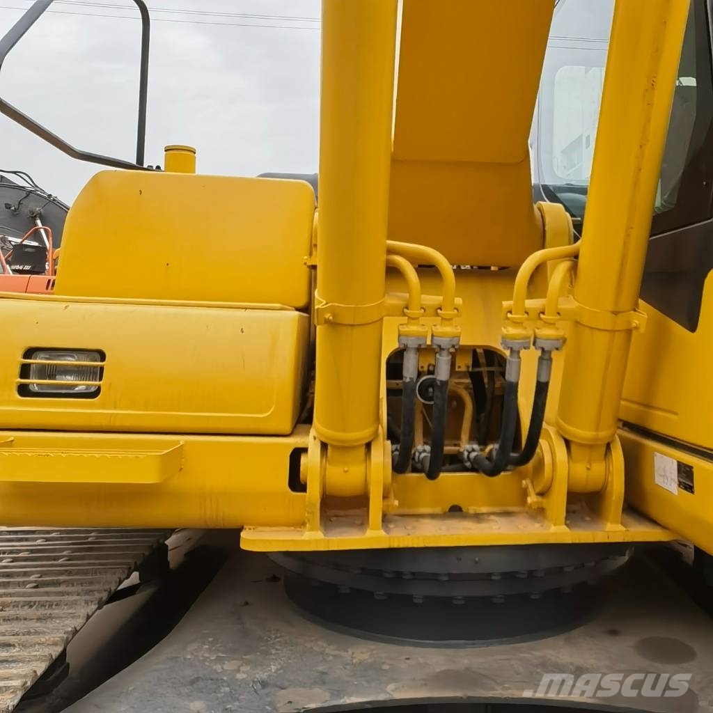 Komatsu PC 220-7 Εκσκαφείς με ερπύστριες