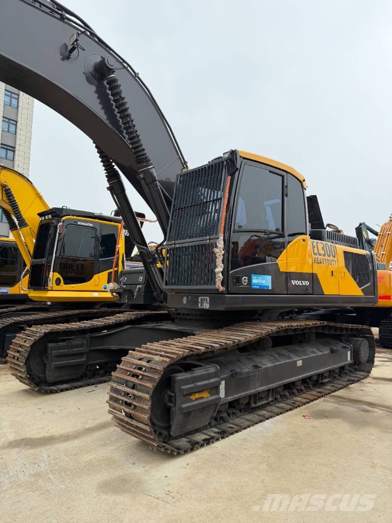 Volvo EC 300 D  3000 units excavators in stock 大型油圧ショベル12t以上（パワーショベル・ユンボ）