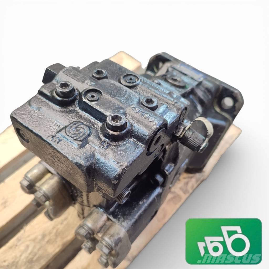 Bobcat T 2556 Sauer Danfoss 507362 51D110 Hydromotor dri Chassis en ophanging