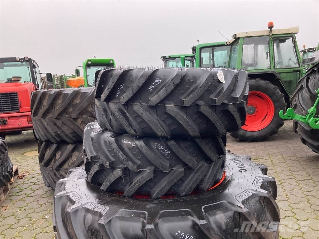 BKT 320/65R18 Mitas 440/70R28 Tyres, wheels and rims