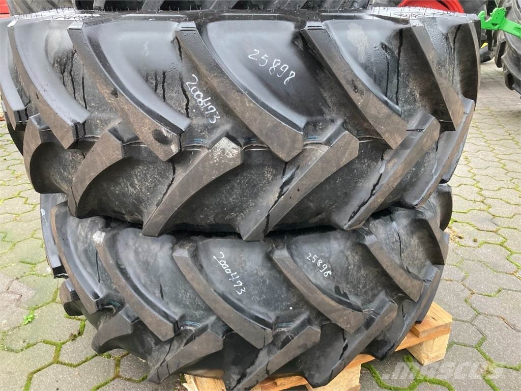 BKT 320/65R18 Mitas 440/70R28 Tyres, wheels and rims