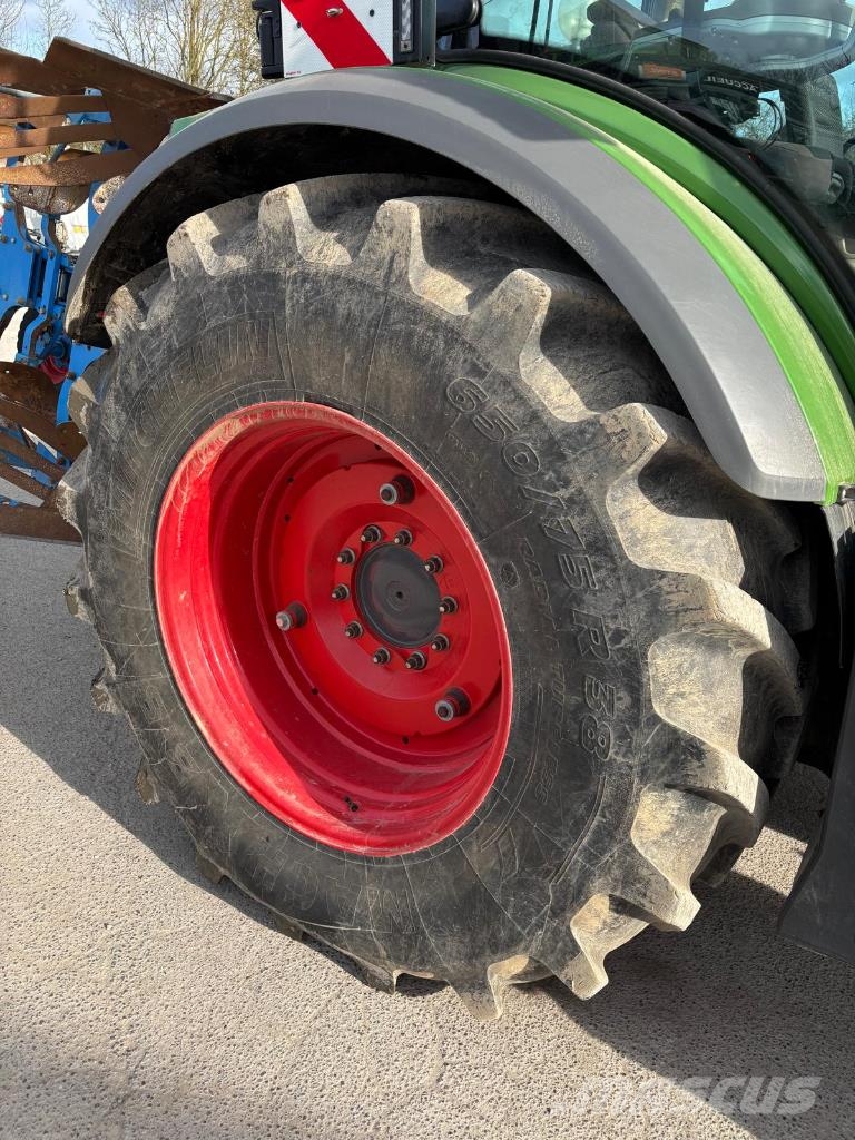 Fendt 724 S4 PROFI + Трактори