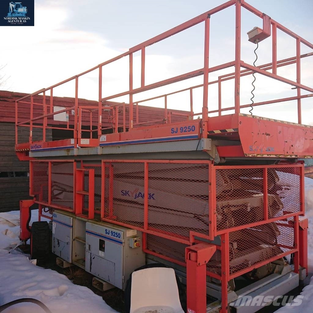 SkyJack 9250 Platforme foarfeca