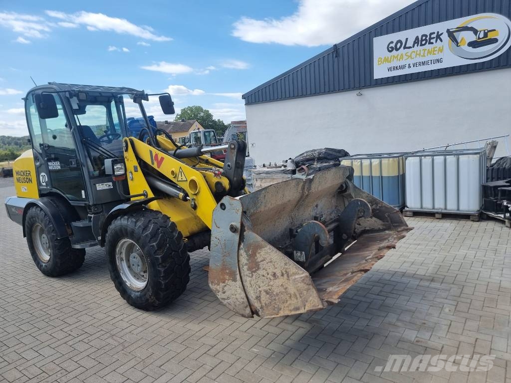 Wacker Neuson WL 60 لوادر بعجل