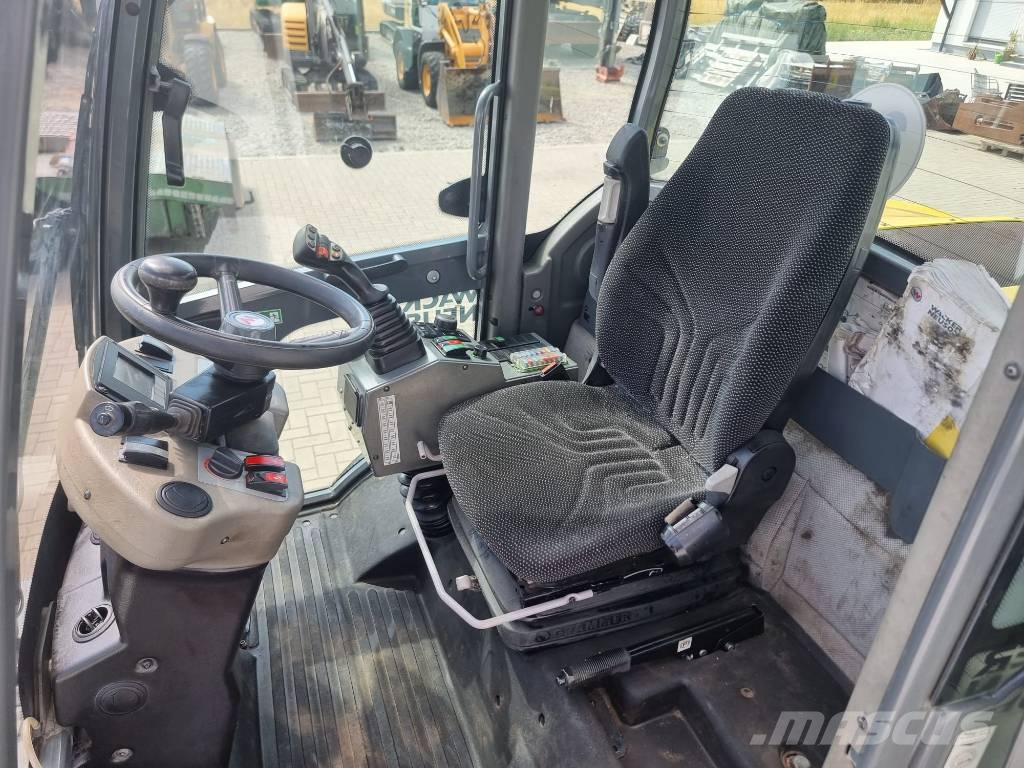 Wacker Neuson WL 60 لوادر بعجل