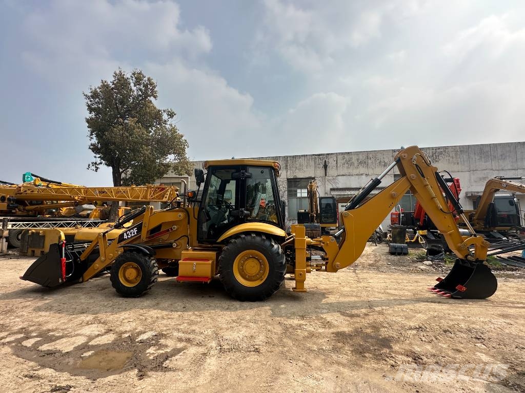 CAT 432 F 2026 brand New machine Rovokopači