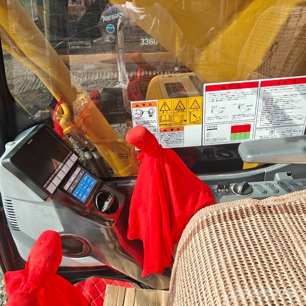 Komatsu 350—8 Εκσκαφείς με ερπύστριες