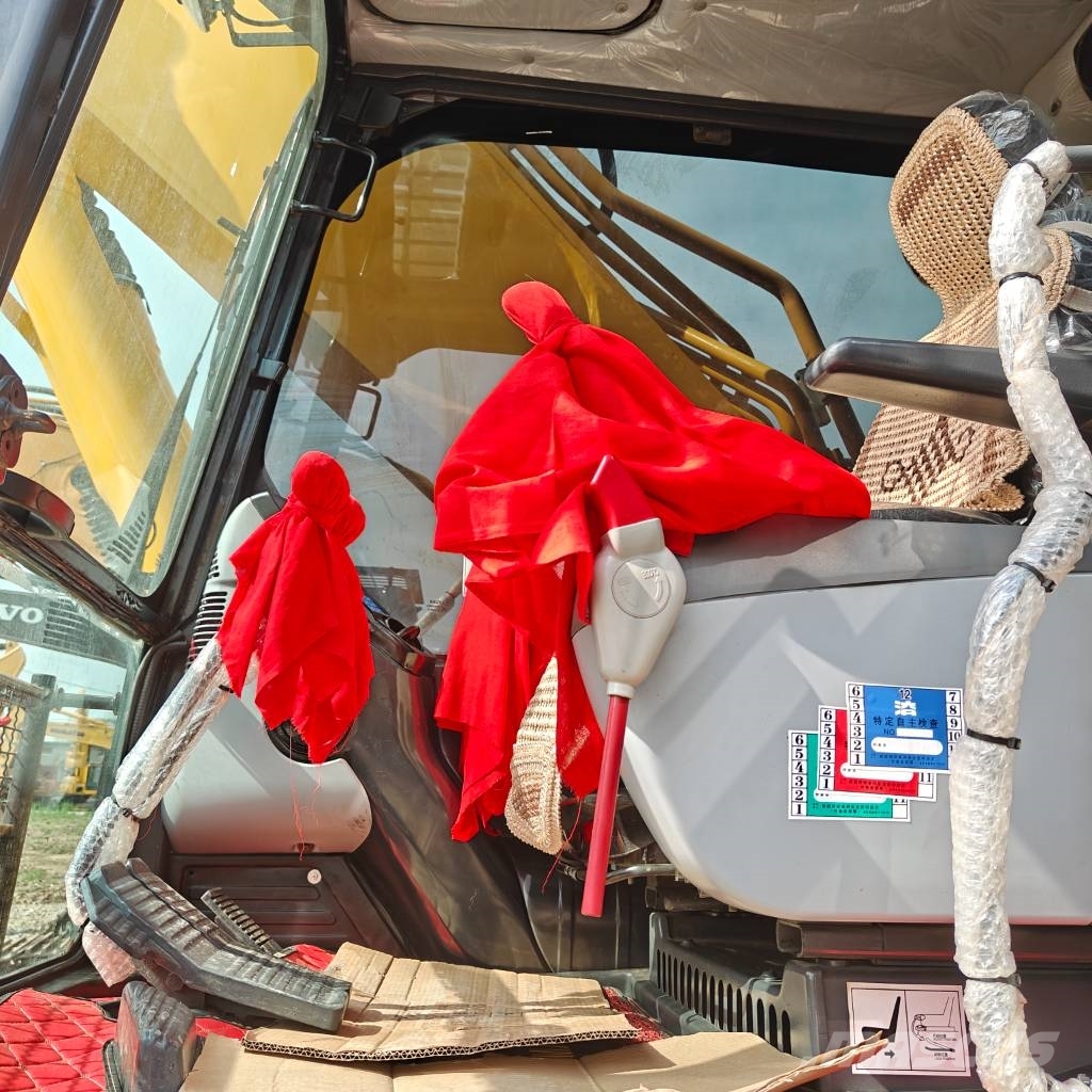 Komatsu 350—8 Εκσκαφείς με ερπύστριες
