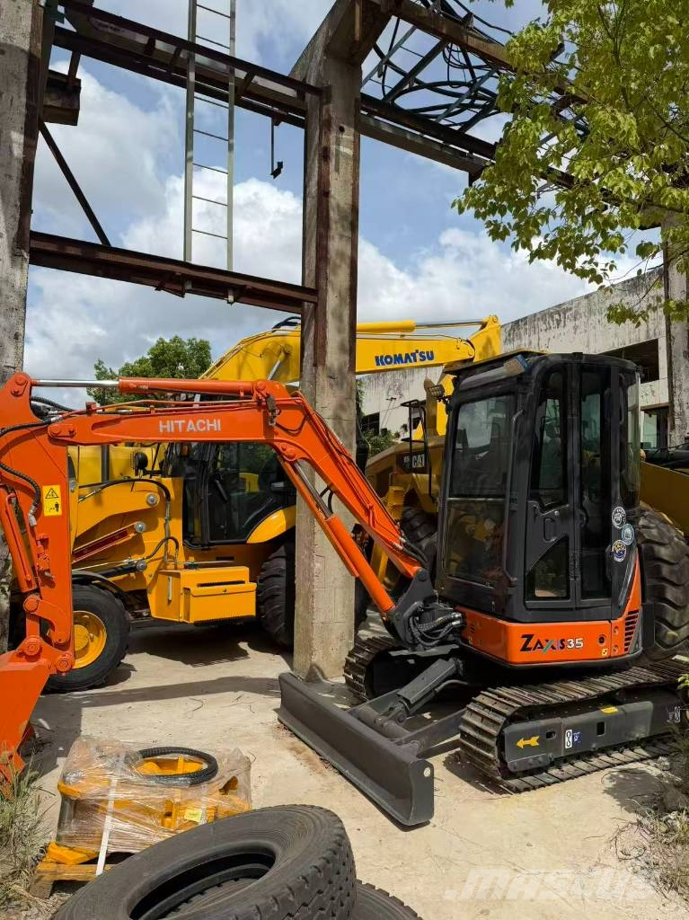 Hitachi ZX 35 Mini kotrók < 7t
