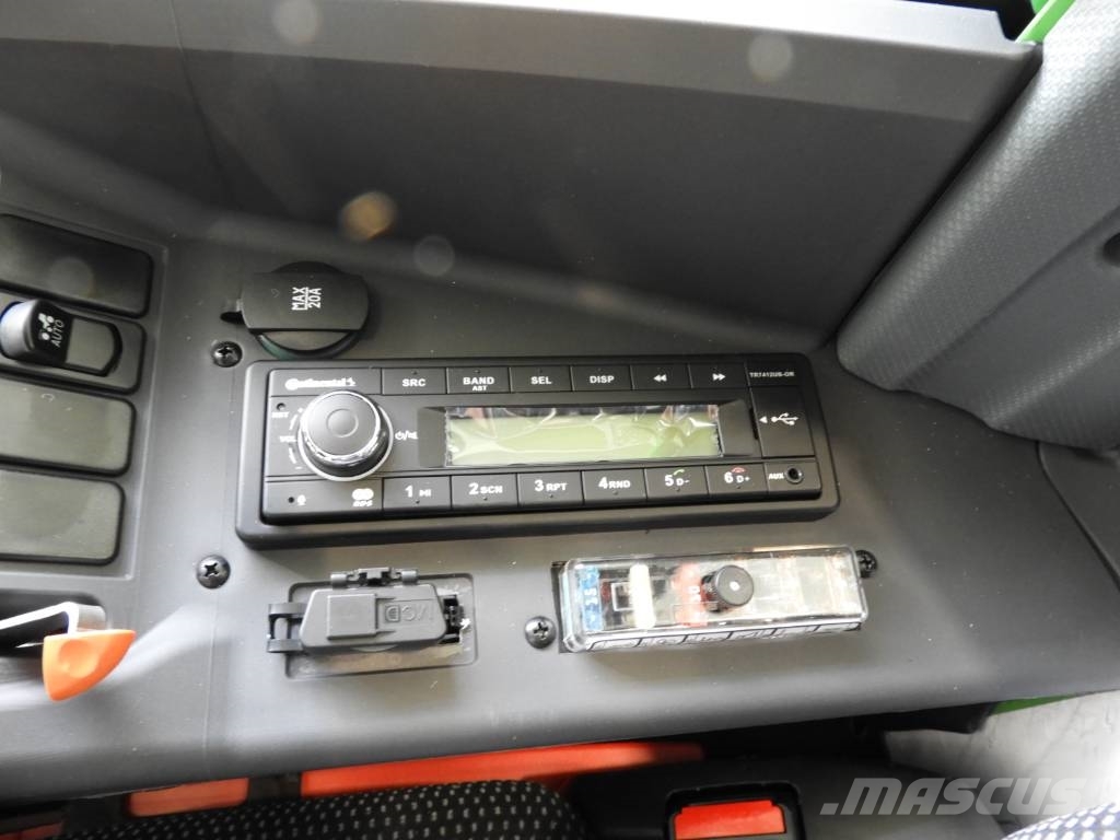 Avant 860 i Black Edition ”Super Kampanj” Krautuvai su šoniniu pasukimu