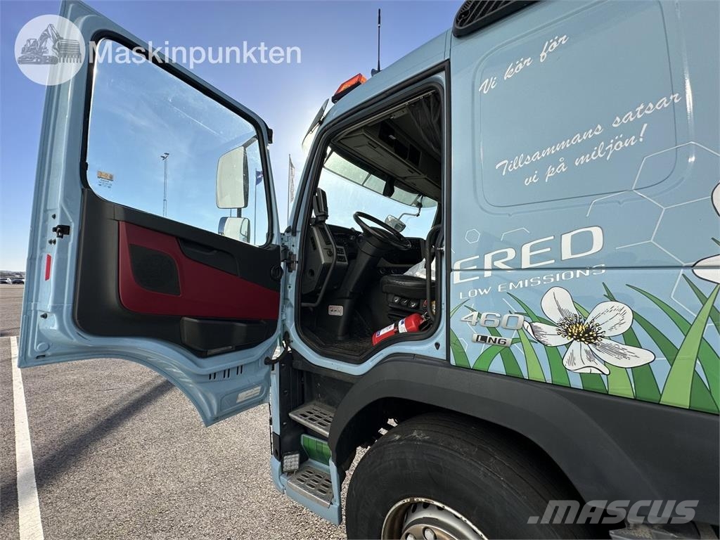 Volvo FM 6*2 Skip loader