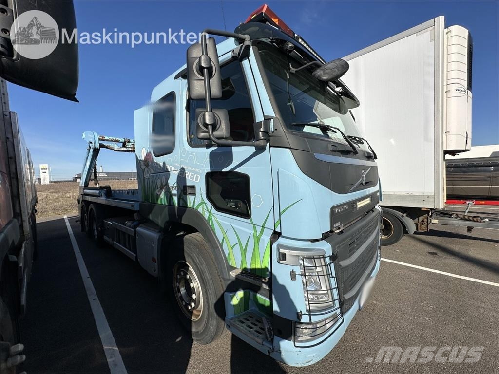 Volvo FM 6*2 Skip loader