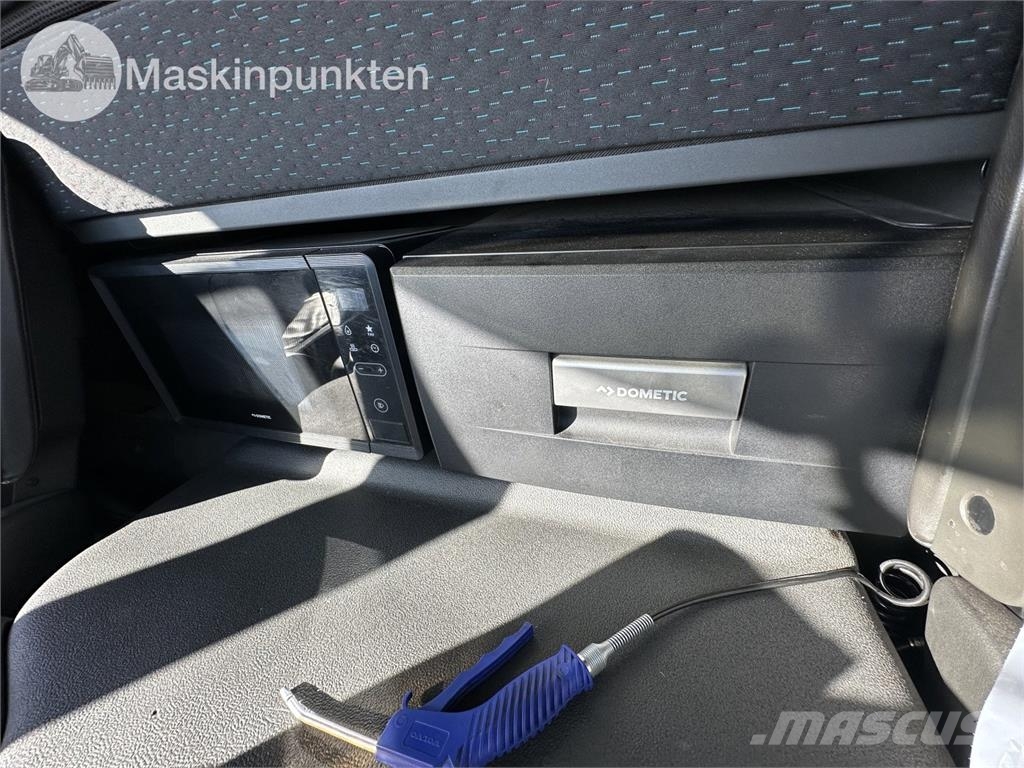 Volvo FM 6*2 Skip loader