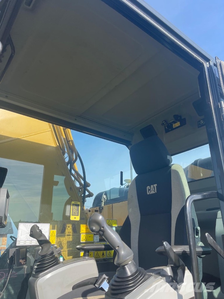 CAT 320 ROTOTILT Gravemaskiner på larvebånd