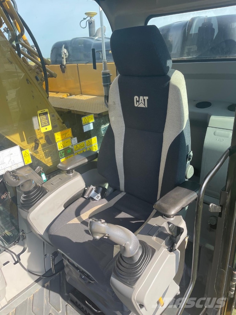 CAT 320 ROTOTILT Gravemaskiner på larvebånd