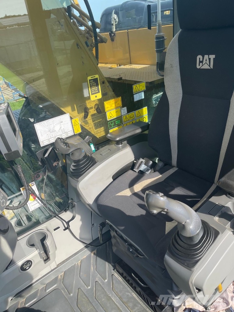 CAT 320 ROTOTILT Gravemaskiner på larvebånd