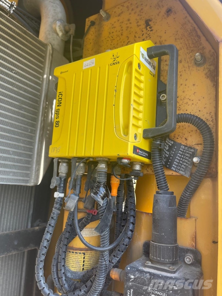 CAT 320 ROTOTILT Gravemaskiner på larvebånd
