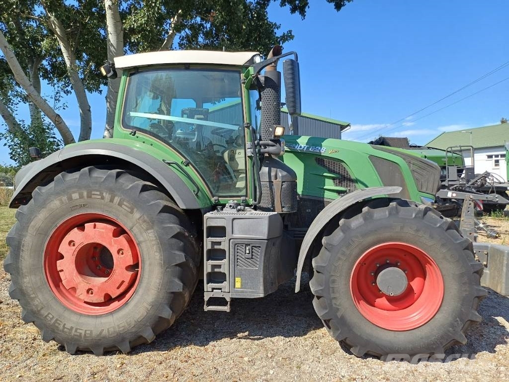 Fendt Vario 828 Profi Plus Traktorer