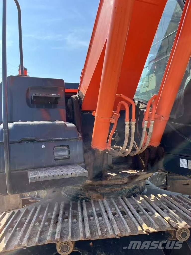 Hitachi ZX 200-5, 2023, China - Used crawler excavators - Mascus
