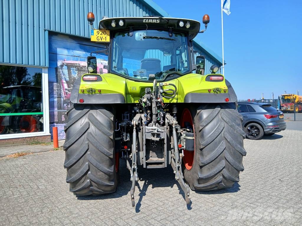 CLAAS Arion 660 CMATIC CEBIS الجرارات
