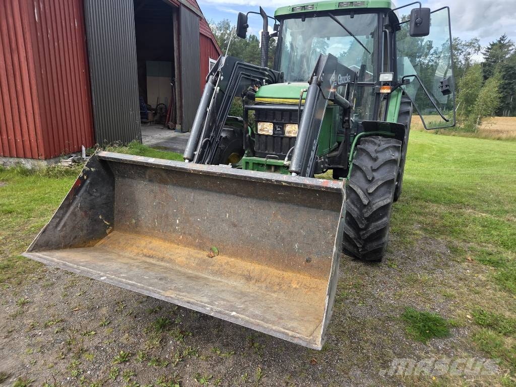 John Deere 6200 الجرارات