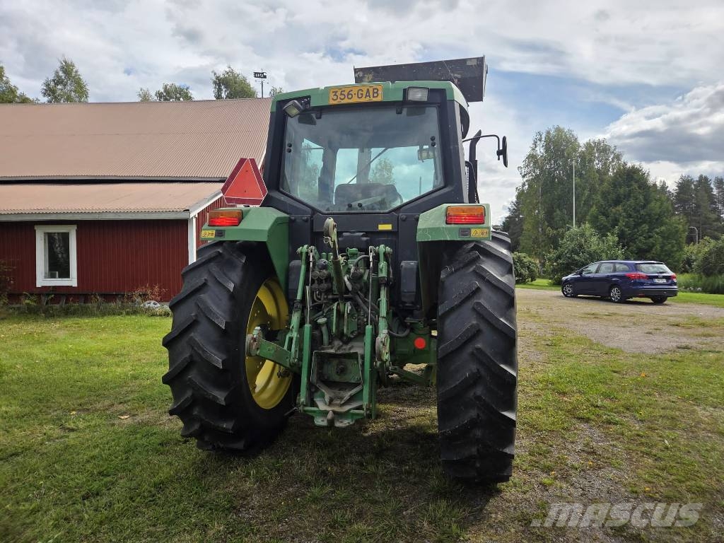 John Deere 6200 الجرارات