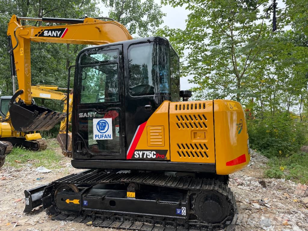 Sany SY 75 C pro Міні-екскаватори < 7т