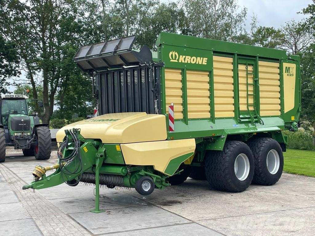 Krone MX 330 GL Ladewagen 129 uur! Opraapwagen NIEUW STA Stroji za krmo na lastni pogon