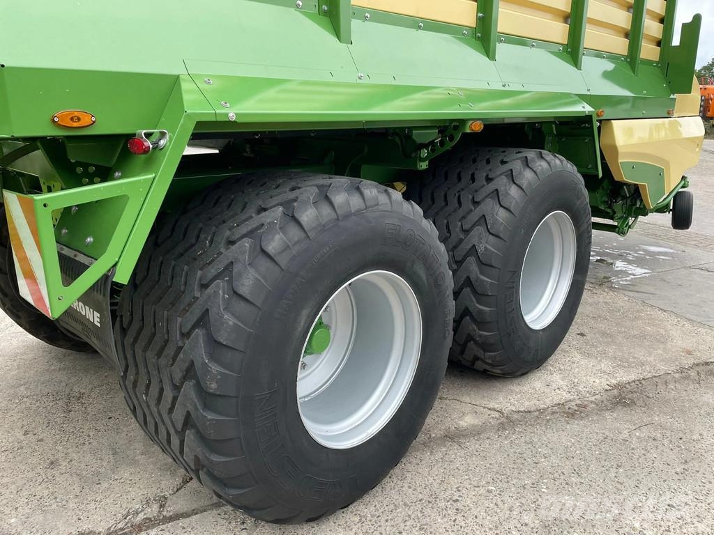 Krone MX 330 GL Ladewagen 129 uur! Opraapwagen NIEUW STA Stroji za krmo na lastni pogon