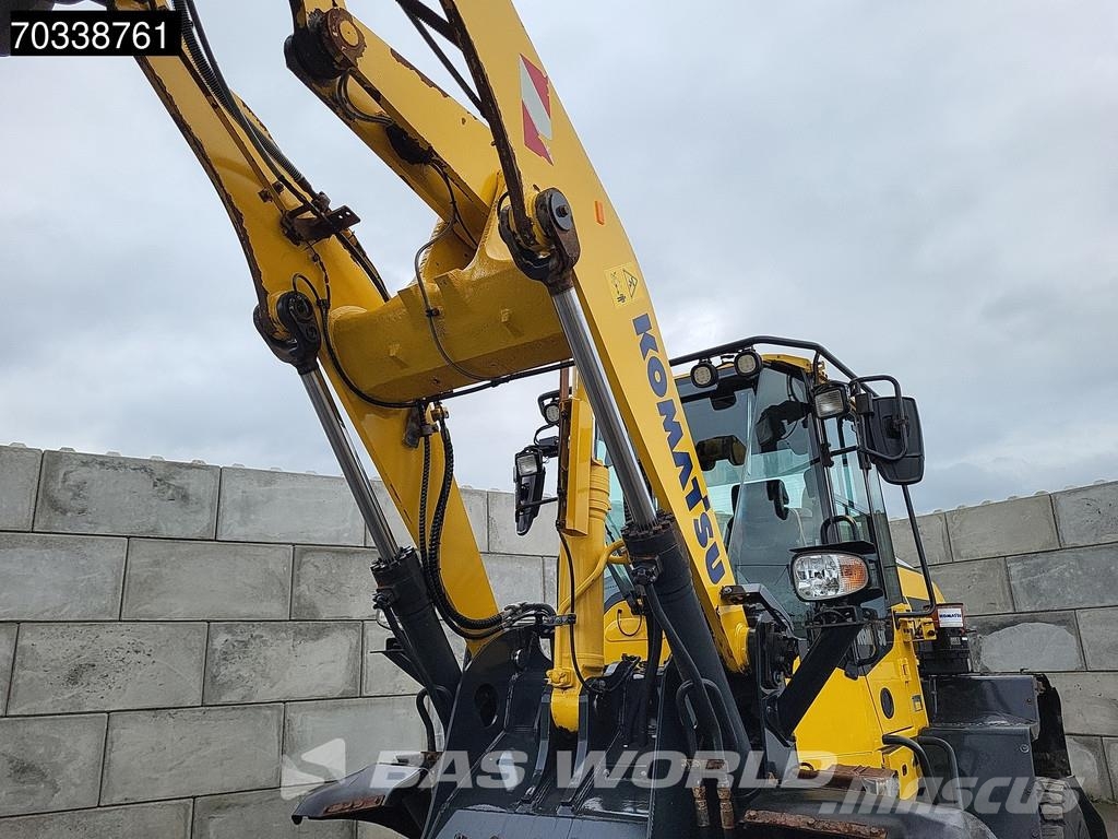 Komatsu WA270 -8E0 Quick Coupler Radlader