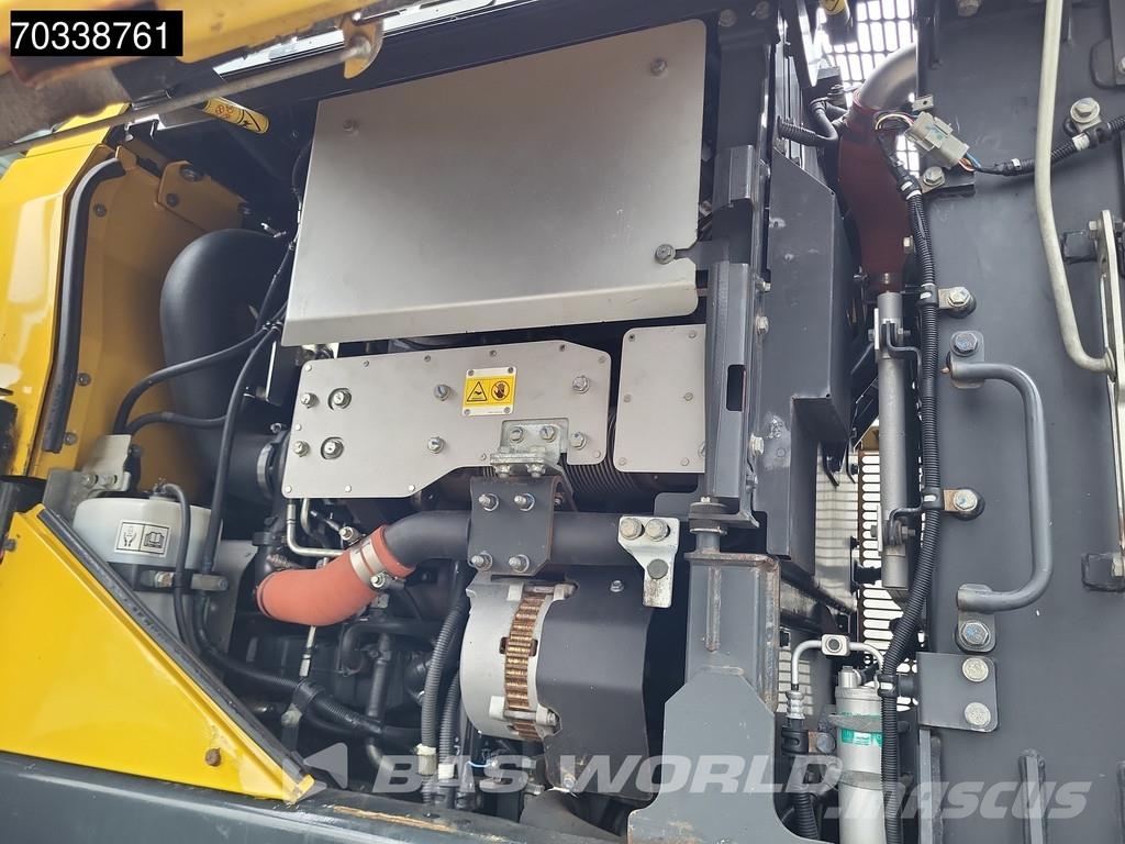 Komatsu WA270 -8E0 Quick Coupler Radlader