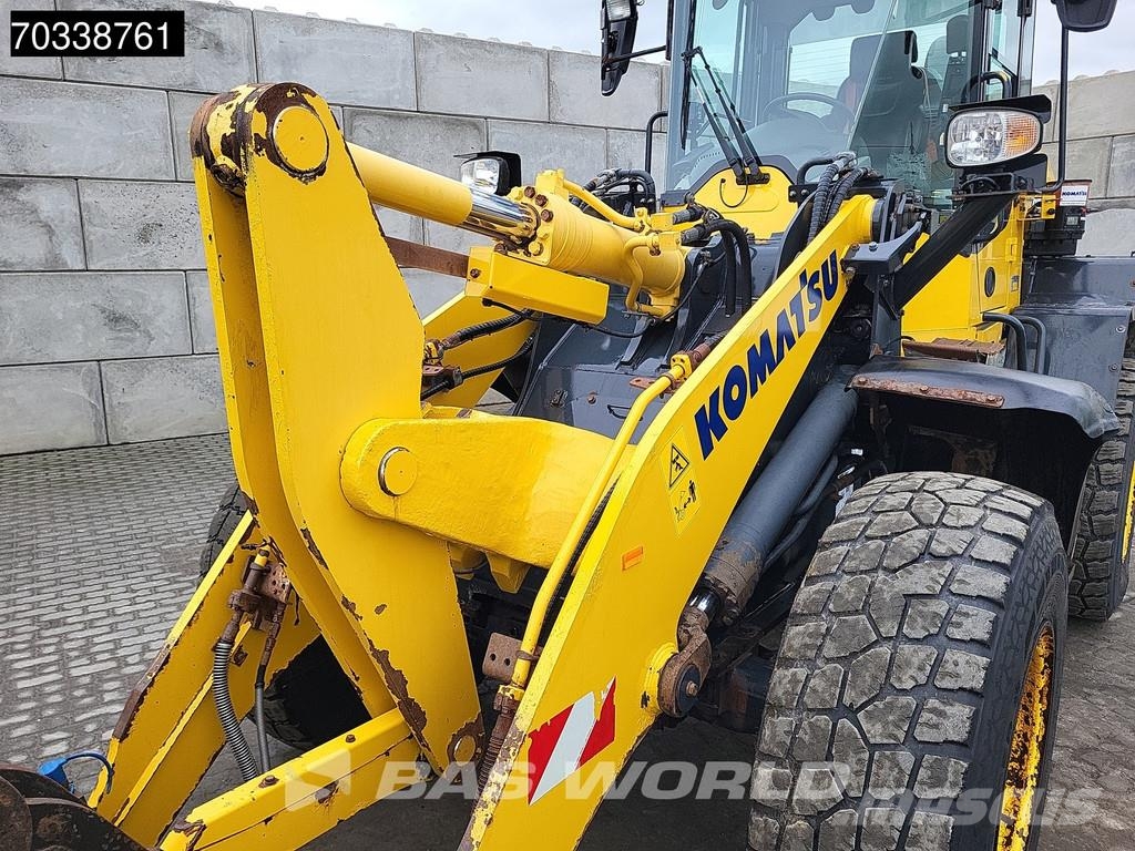 Komatsu WA270 -8E0 Quick Coupler Radlader