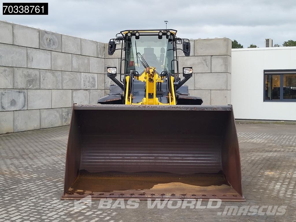 Komatsu WA270 -8E0 Quick Coupler Radlader