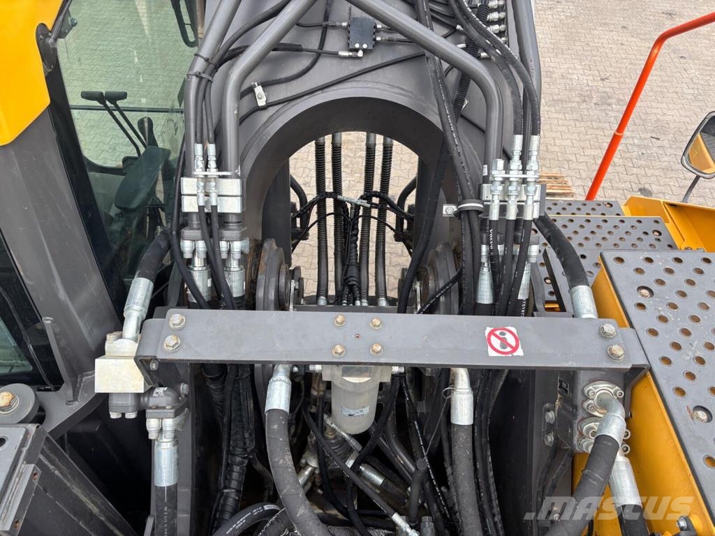 Volvo EC480EL Kāpurķēžu ekskavatori
