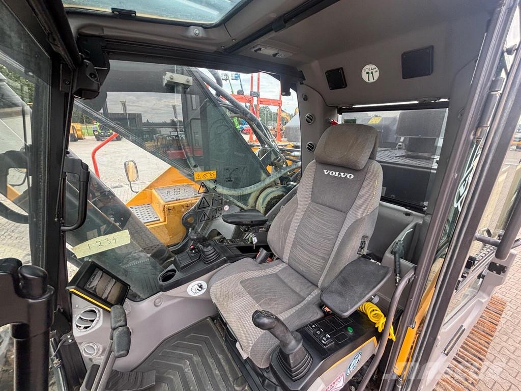 Volvo EC480EL Kāpurķēžu ekskavatori