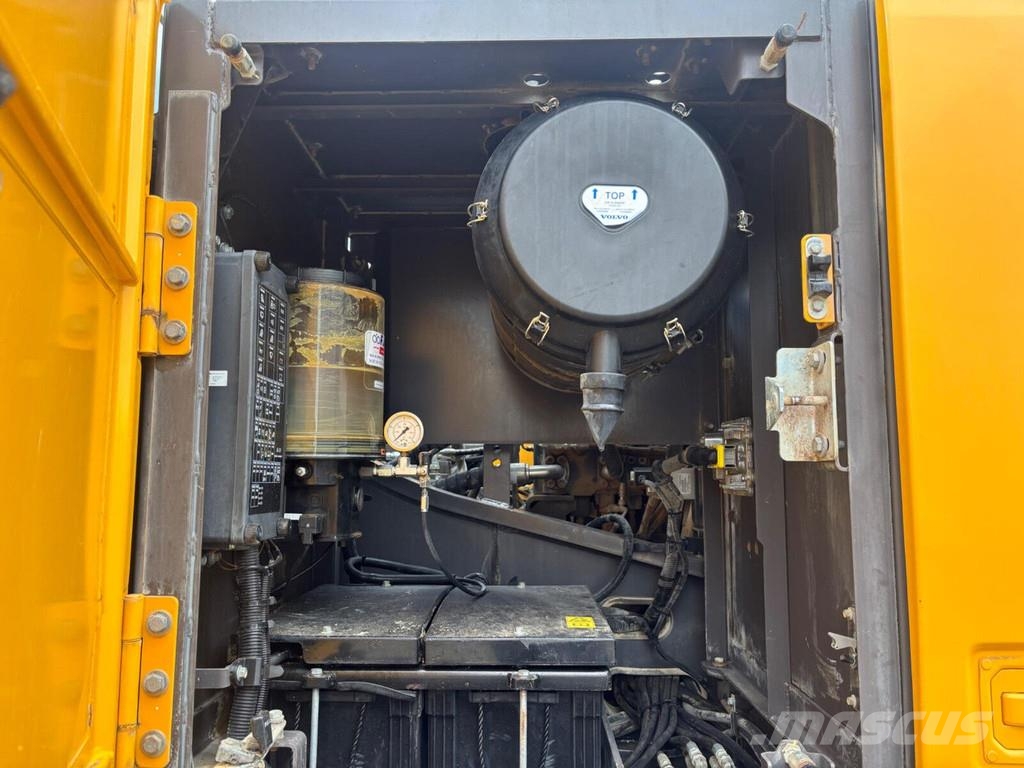 Volvo EC480EL Kāpurķēžu ekskavatori