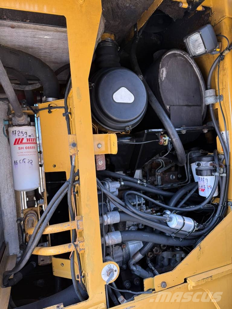 CAT 924 G //BJ. 2003 / 17572H/Hochkippschaufel Radlader