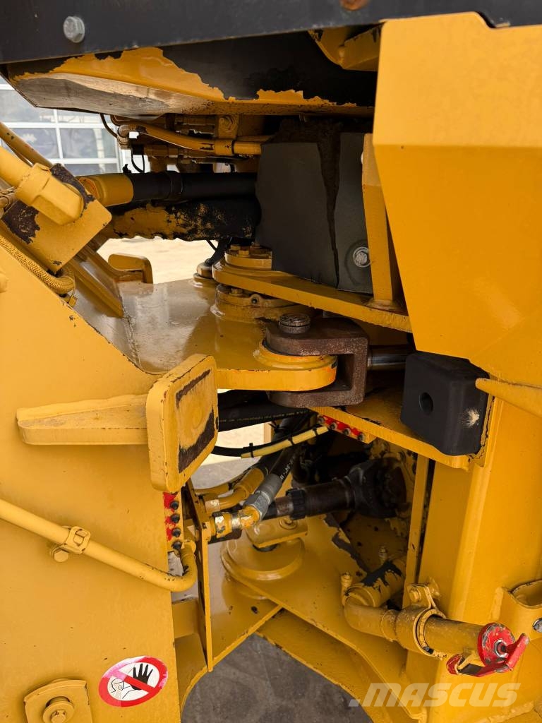 CAT 924 G //BJ. 2003 / 17572H/Hochkippschaufel Radlader
