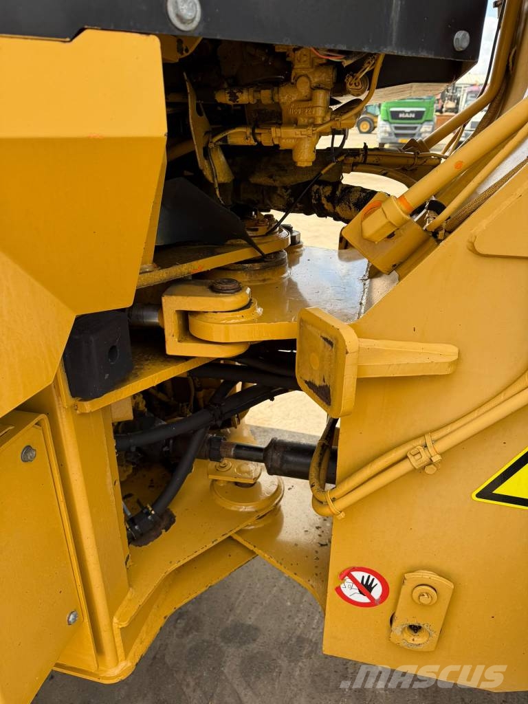 CAT 924 G //BJ. 2003 / 17572H/Hochkippschaufel Radlader