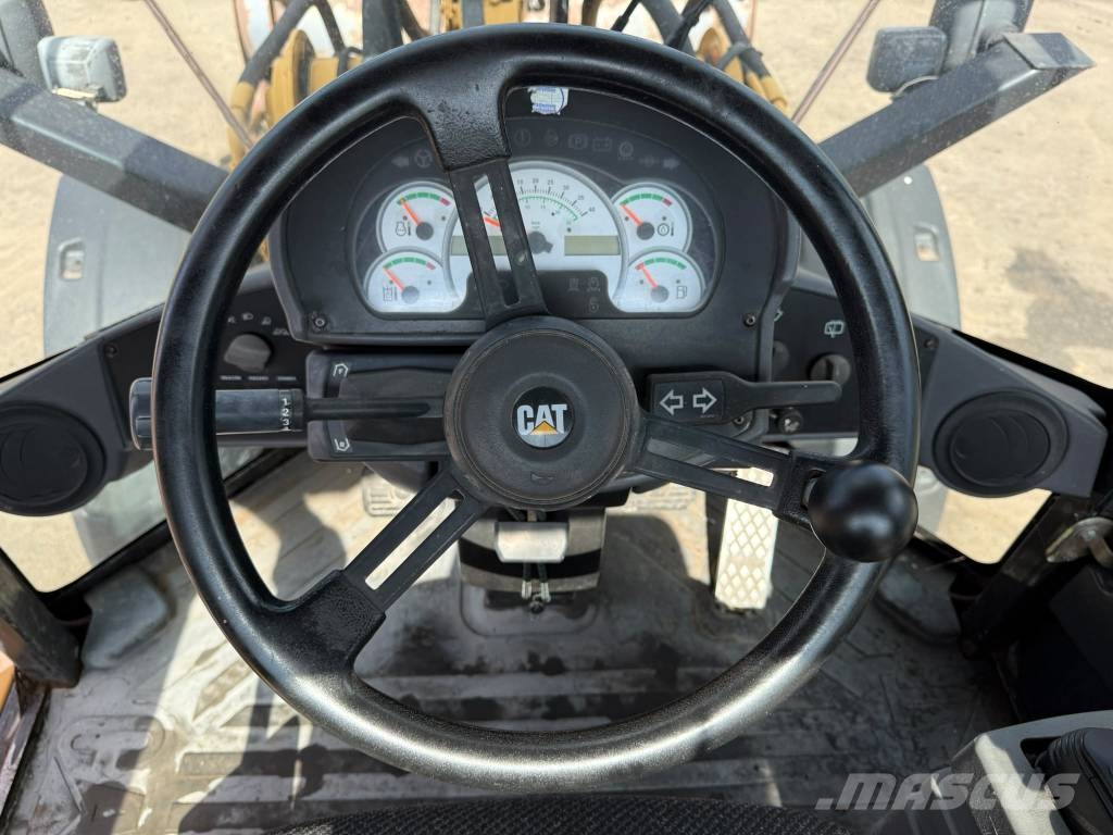 CAT 924 G //BJ. 2003 / 17572H/Hochkippschaufel Radlader