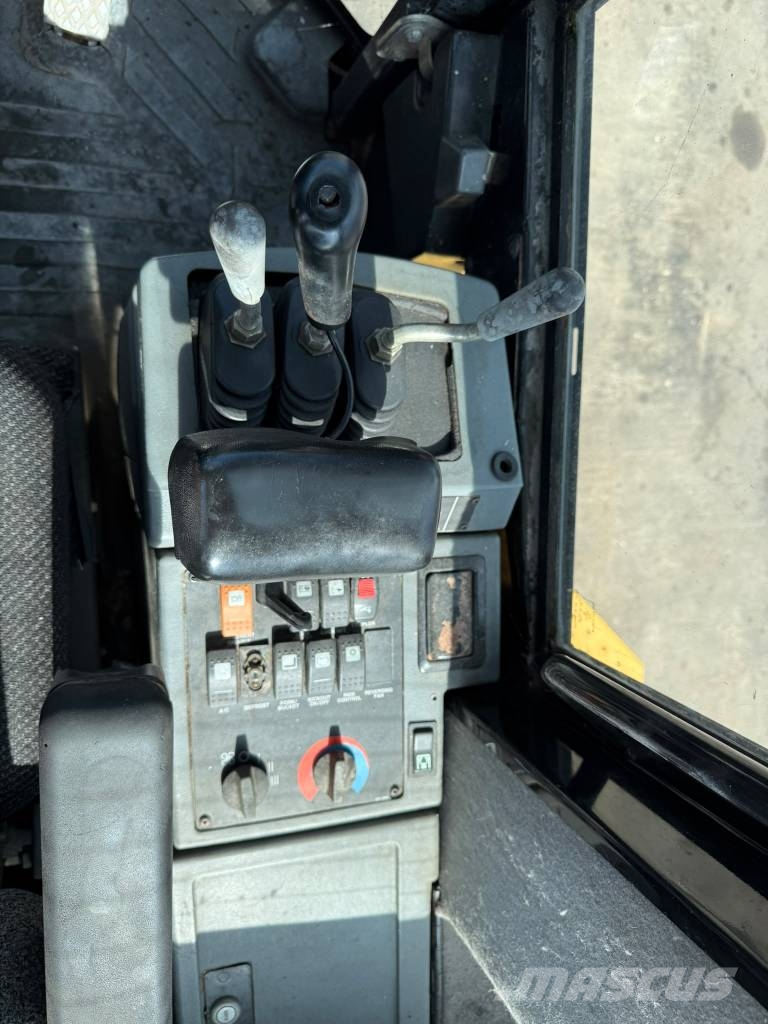 CAT 924 G //BJ. 2003 / 17572H/Hochkippschaufel Radlader